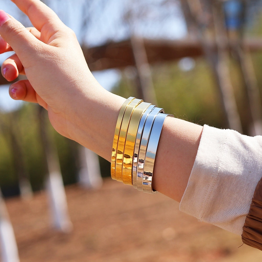 Stainless Steel Gold Plating Mirror Polishing Personality Ladies' Bracelet