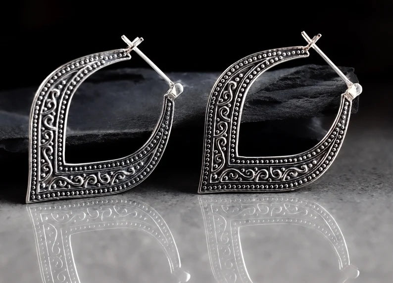 Vintage Ins Heart Love Heart Ethnic Style Carved Earrings